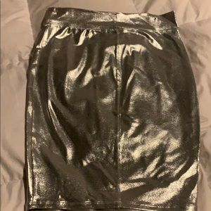 Bodcon shimmery skirt